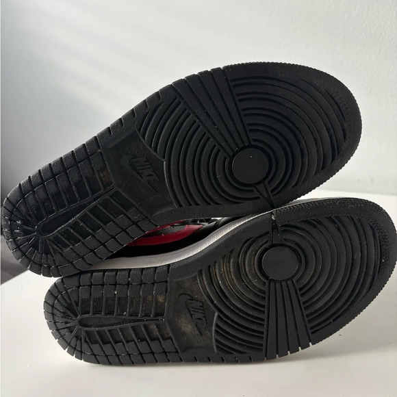 Nike Air Jordan 1 Mid size 8 - Picture 7 of 7